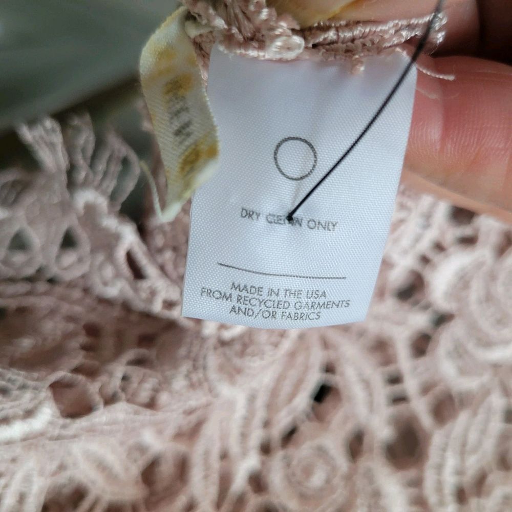 Reformation‎ XS Beige/Pink Floral Lace Crochet Crop Top Sheer Romantic Coquette - Picture 8 of 8